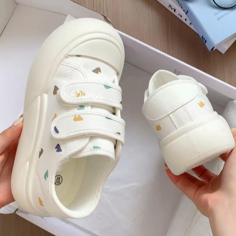 Damen Sportliche Sneaker mit praktischem Klettverschluss und modischem Denim-Obermaterial EB