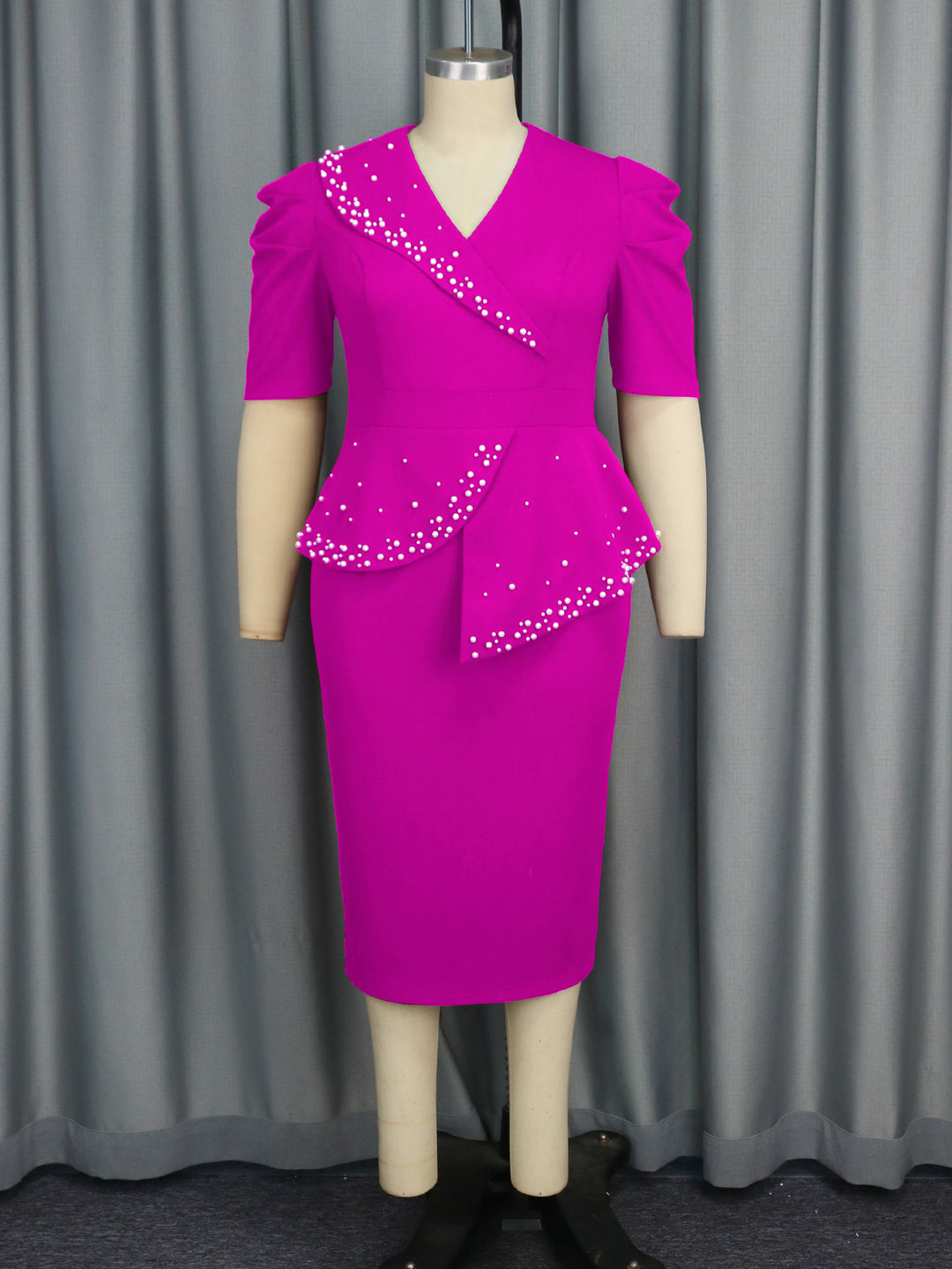 Damen figurbetontes Wickelkleid mit Rüschen und Perlenakzenten EB