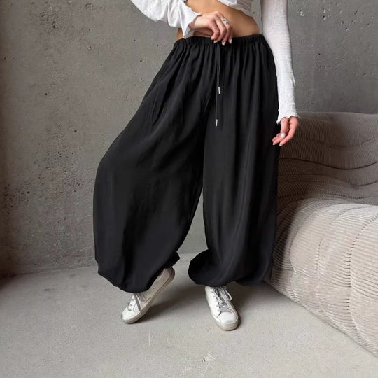 Damen weite Harem-Ballonhose mit hohem Elastikbund, Tunnelzug und lässiger Weite Eichborn Berlin