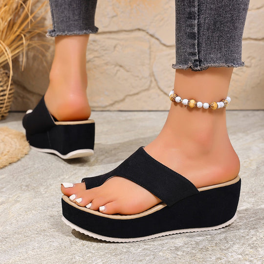 Damen Wedge-Sandaletten mit elegantem Riemendesign und komfortablem Fußbett EB