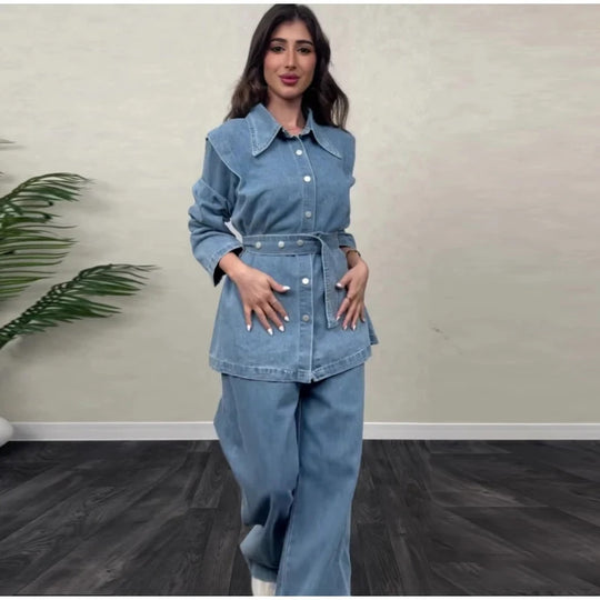 Damen modischer Jeansmantel mit tailliertem Gürtel EB