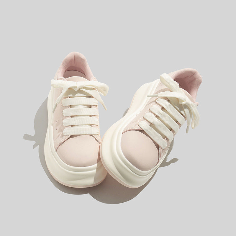 Damen Sneakers mit extrabreiter Komfortsohle und modernem Design EB