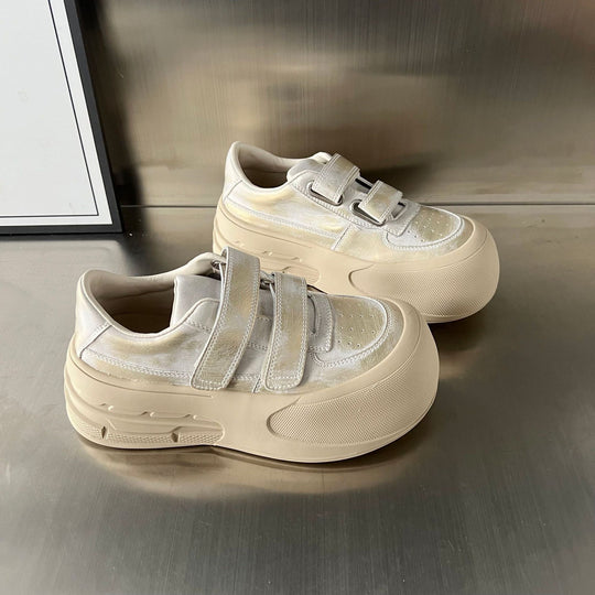 Damen Sportliche Sneakers mit verstellbarem Klettverschluss und luftiger Silhouette EB