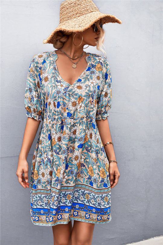 Damen Freizeitkleid mit floralem Design und weich fließendem Stoff EB
