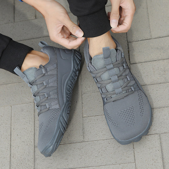 Herren leichte Outdoor-Trailrunning-Sneaker mit atmungsaktivem Strickoberteil, verstärkter Zehenkappe und griffiger Offroad-Laufsohle EB