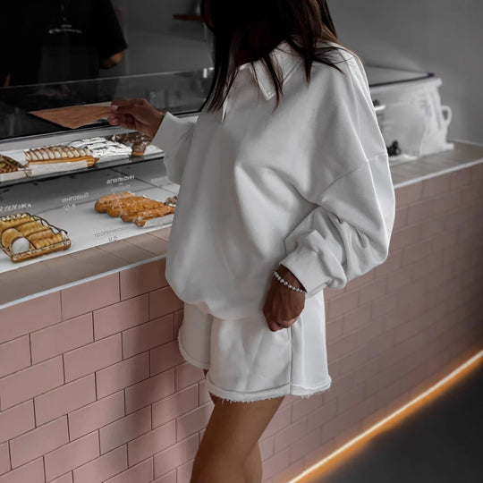 Damen Relaxed-Frottee-Loungewear-Set mit Oversize-Sweatshirt und ausgefransten Shorts EB