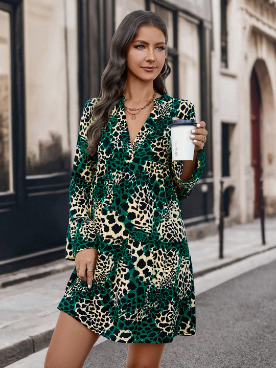 Damen Kurzarm-Kleid mit einzigartigem Tiermuster EB