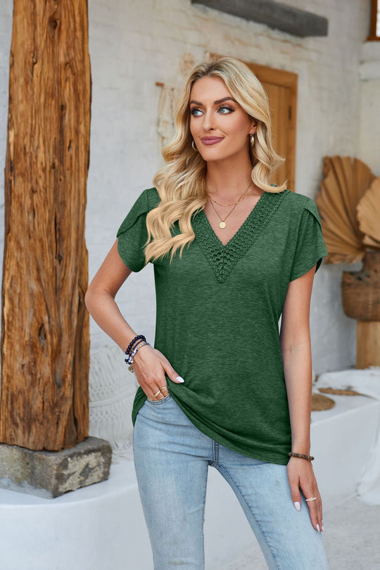 Damen V-Ausschnitt T-Shirt mit Spitzenakzenten EB