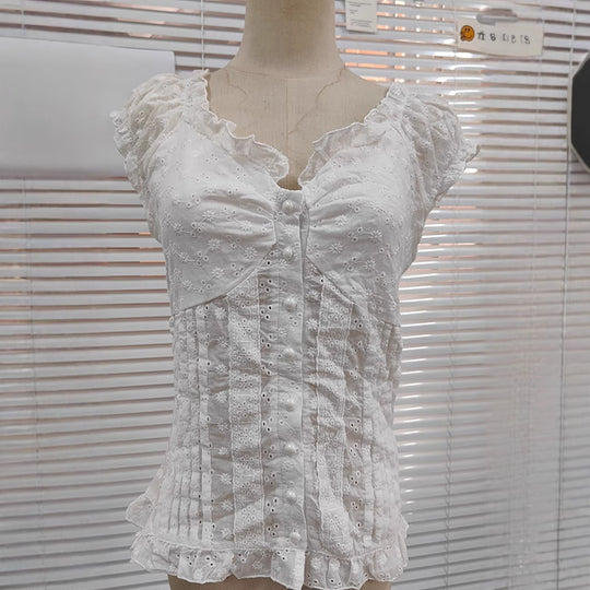 Damenbluse mit romantischem Rüschendesign und dekorativen Knopfdetails EB