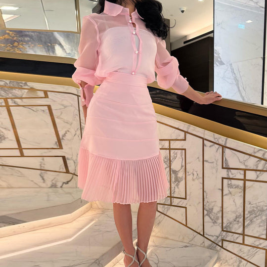 Damen Blusenkleid mit transparenten Ärmeln und Plissee-Rock EB
