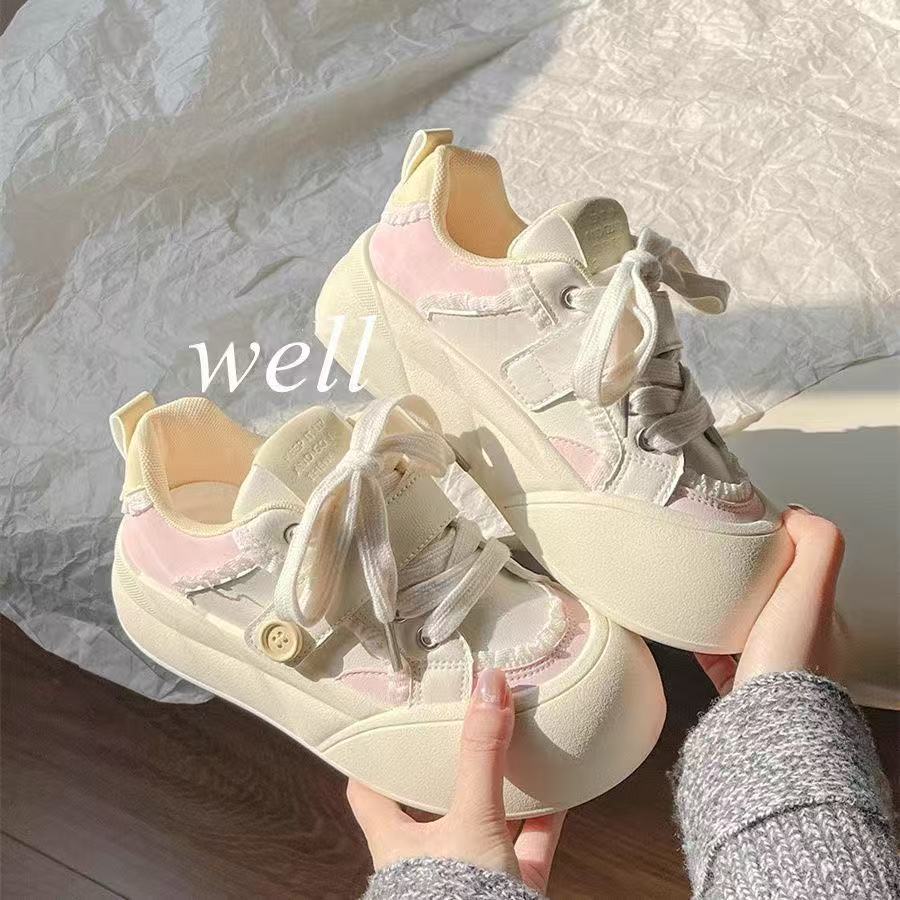 Damen Sportliche Sneakers mit besonderem Schnürsystem und bequemem Fußbett EB