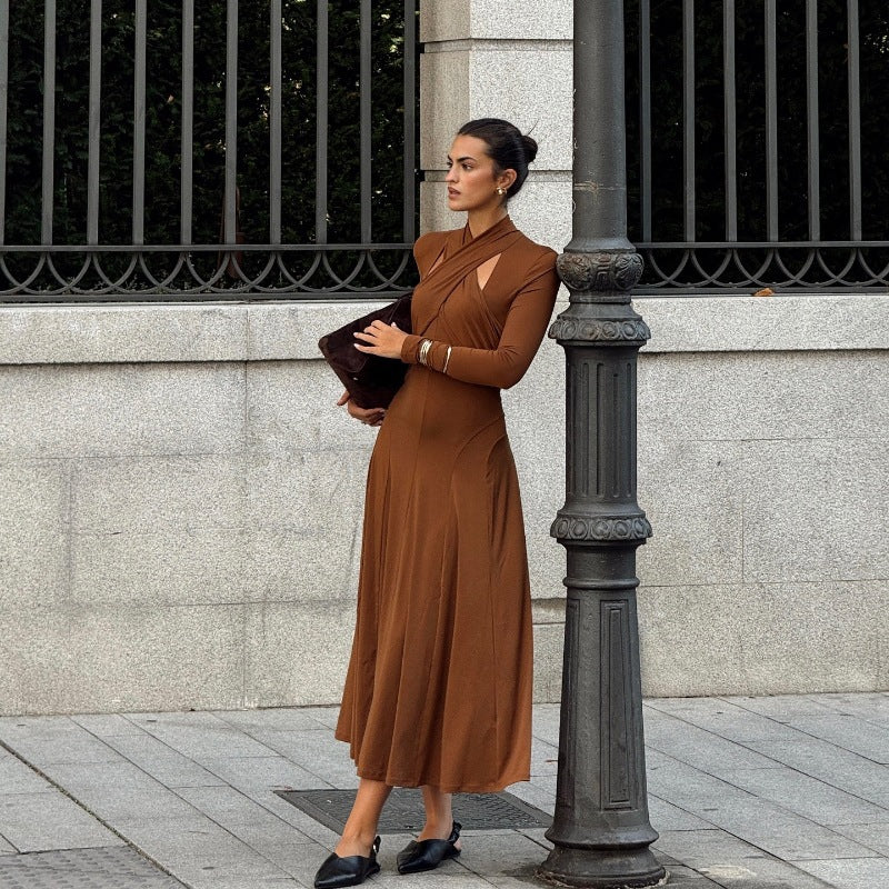 Damen Elegantes Wickel-Maxi-Kleid mit asymmetrischen Cut-Out-Details EB