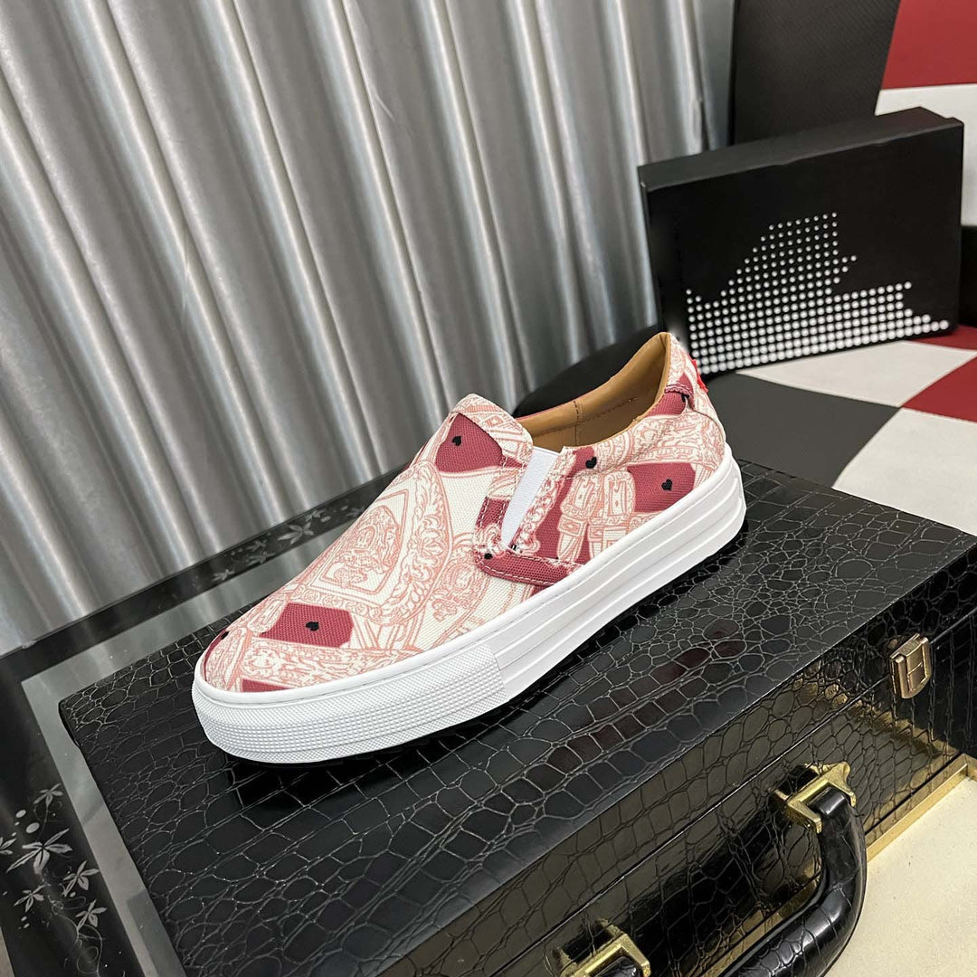 Damen Slip-On Sneaker mit verspieltem Druckdesign und komfortabler Sohle EB