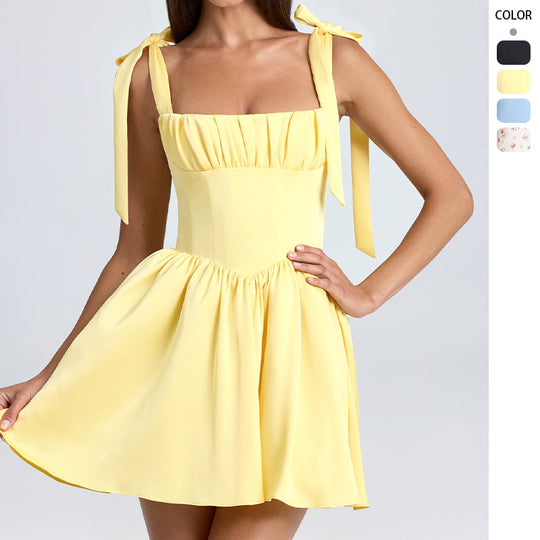 Damen Verspieltes Kurzkleid mit zarten Schleifen-Trägern und gerafftem Rock EB