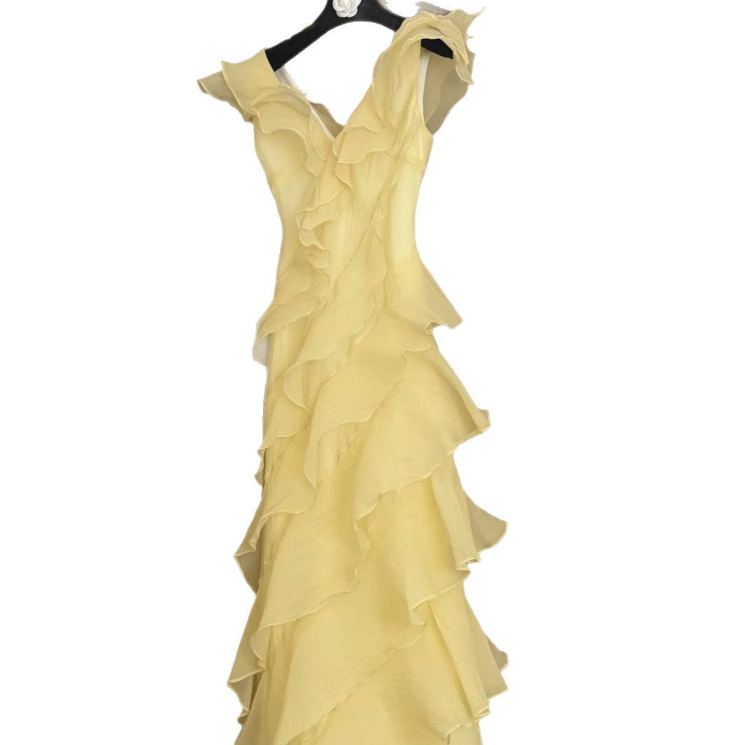 Damen Maxi-Kleid mit elegantem Wasserfall-Rüschendesign und off-shoulder Trägern EB