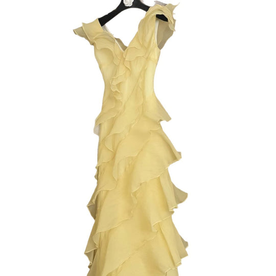 Damen Maxi-Kleid mit elegantem Wasserfall-Rüschendesign und off-shoulder Trägern EB
