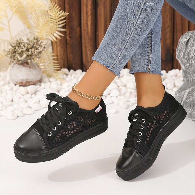 Damen Plateausneaker mit gehäkeltem Spitzeinsatz und gepolstertem Fußbett EB
