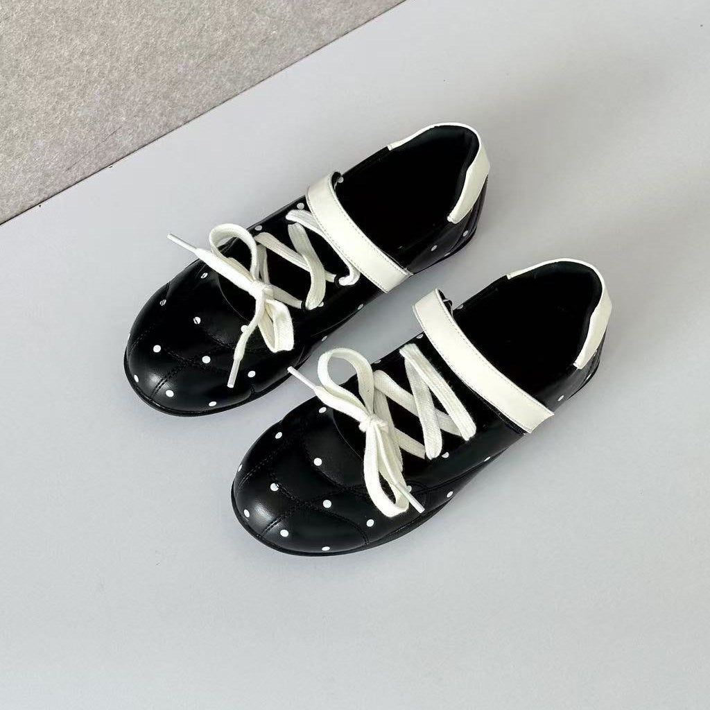 Damen Freizeit Sneakers mit punktemuster und flexiblem Obermaterial EB