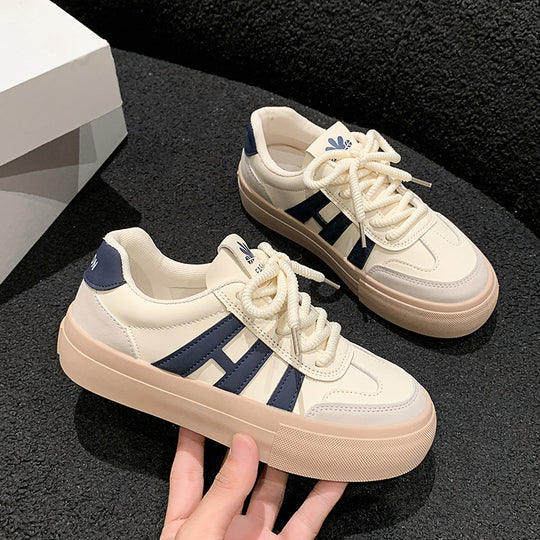 Damen Sportliche Sneakers mit robustem Obermaterial und rutschfester Sohle EB