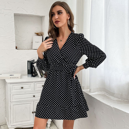 Damen Wickelkleid mit voluminösen Ärmeln und femininen Rüschendetails EB