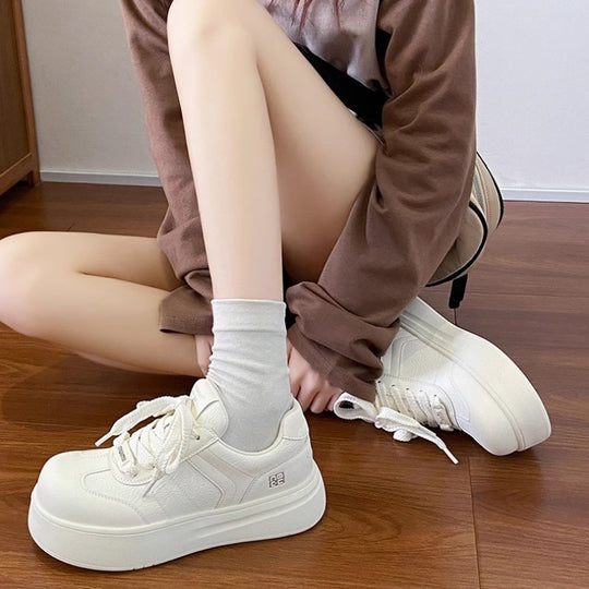 Damen Bequeme Sneaker mit dämpfender Sohle und modischem Design EB