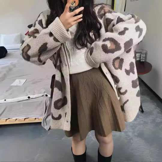 Damen Strickcardigan mit auffälligem Leopardenmuster und großzügigem Schnitt EB