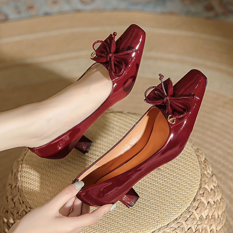 Damen elegante Pumps mit geschmackvollem Schleifenakzent EB