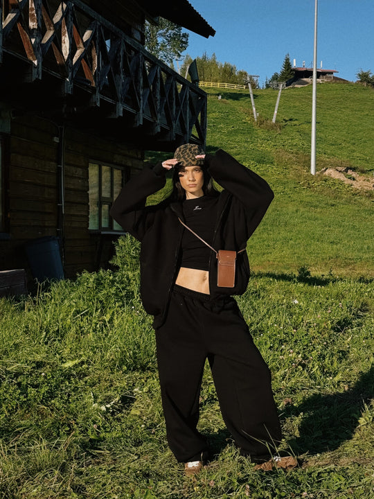 Damen Komfort-Kapuzen-Zipjacke mit verdecktem Reißverschluss, Kängurutasche und gerader Sweat-Hose EB