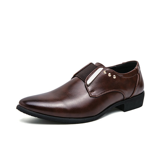Herren elegante spitze Slip-On Business-Halbschuhe mit elastischer Gummilasche und dekorativen Metallapplikationen EB