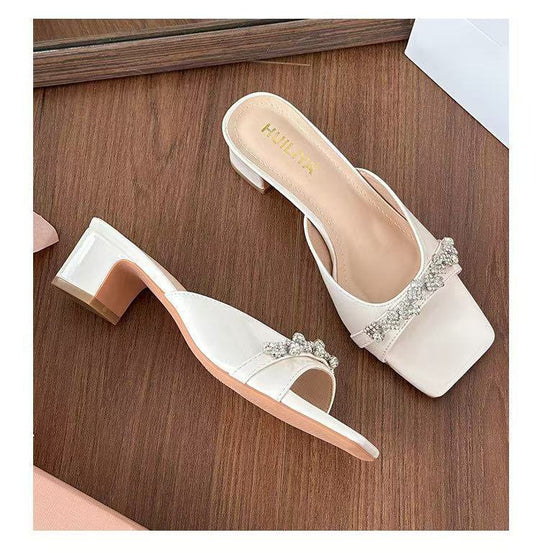 Damen elegante Mules mit funkelndem Schmuckdetail und rutschfester Sohle EB