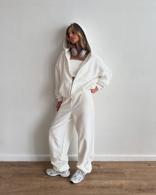 Damen Loungewear-Set EB: Oversized Zip-Hoodie mit Kapuze und weiter High-Waist Sweatpant aus Soft-Fleece