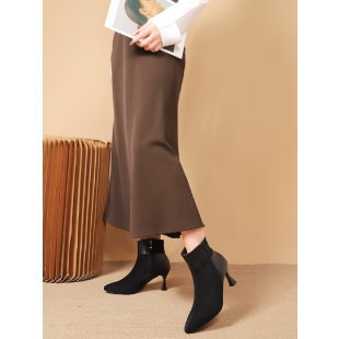 Damen Elegante Stiefeletten mit schickem Blockabsatz und modischen Details EB