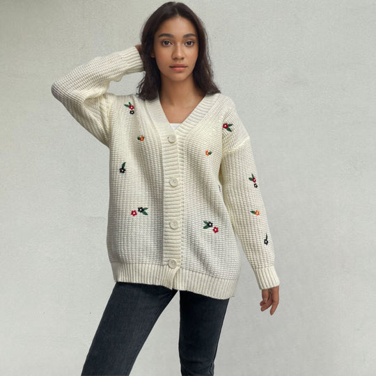 Damen Strickjacke mit floralem Stickdesign EB