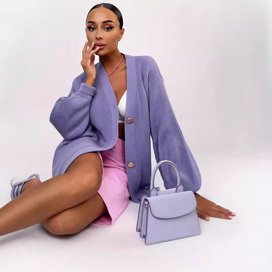 Damen Strickjacke mit oversized Schnitt und dekorativen Knöpfen EB