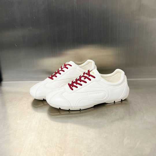 Damen Sportliche Sneakers mit atmungsaktiver Obermaterialstruktur und stabiler Sohle EB