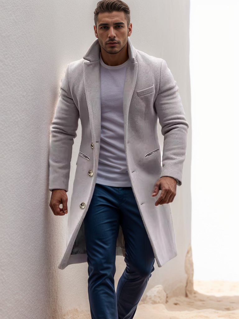 Herren eleganter Langmantel mit feinen Knopfdetails und schickem Schnitt EB