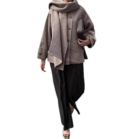 Damen modische Freizeitjacke aus hochwertigen Materialien mit praktischem Revers EB