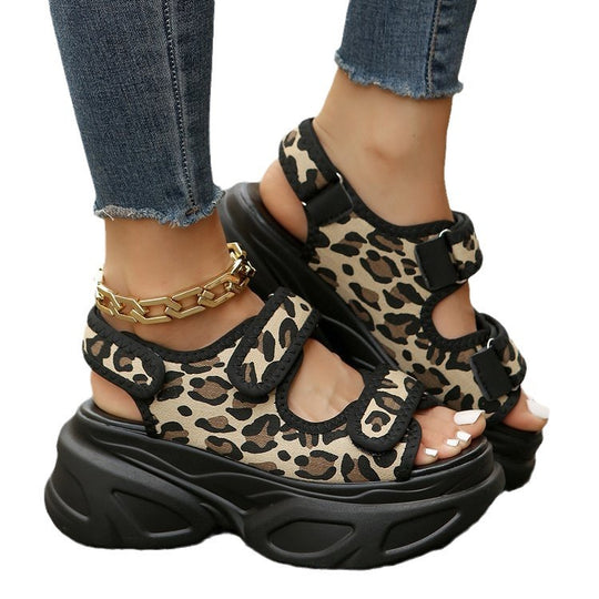 Damen Wedge-Sandalen mit modischen Klettverschluss und trendiger Profilsohle EB