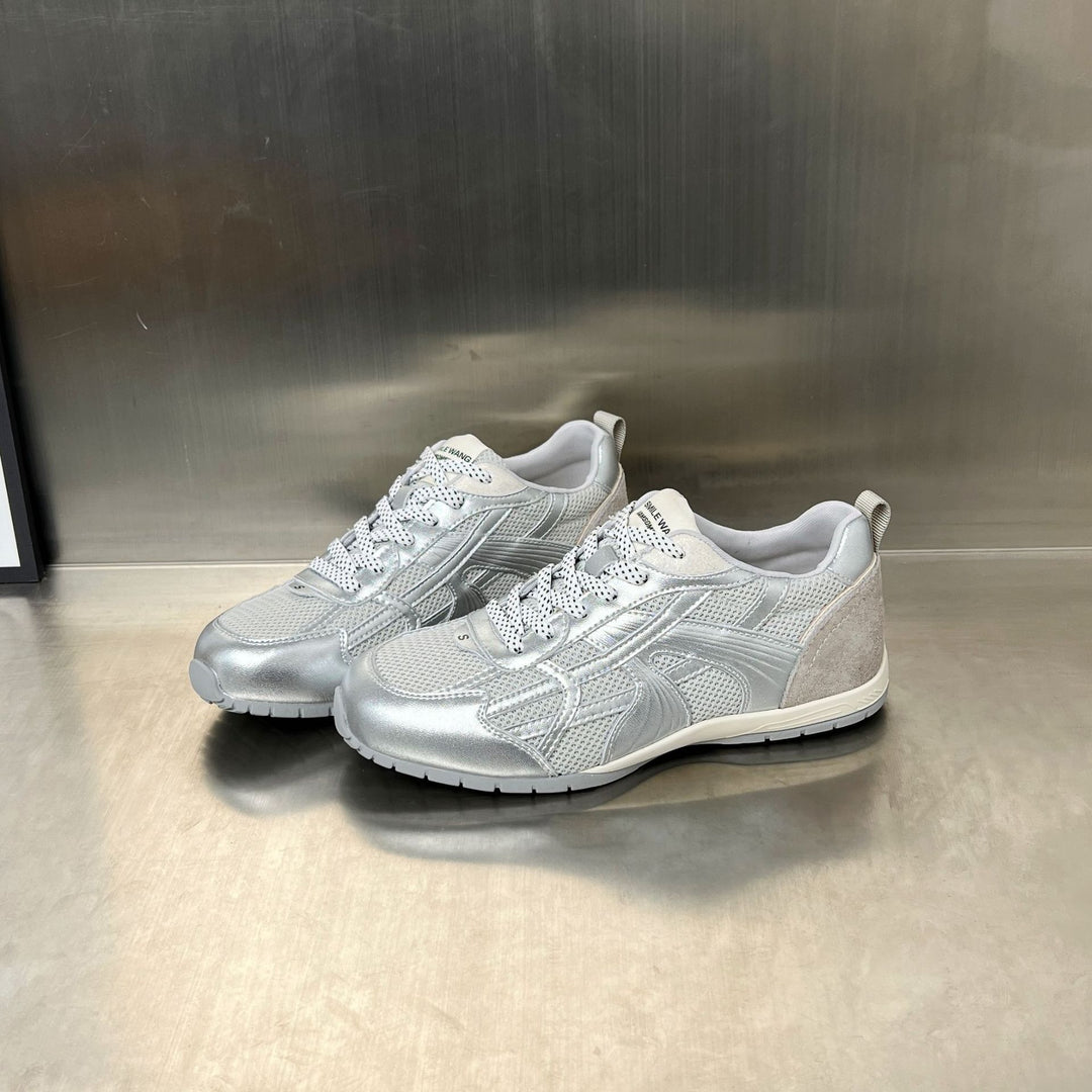 Damen Sportliche Sneakers mit atmungsaktivem Mesh-Obermaterial und rutschfester Sohle EB