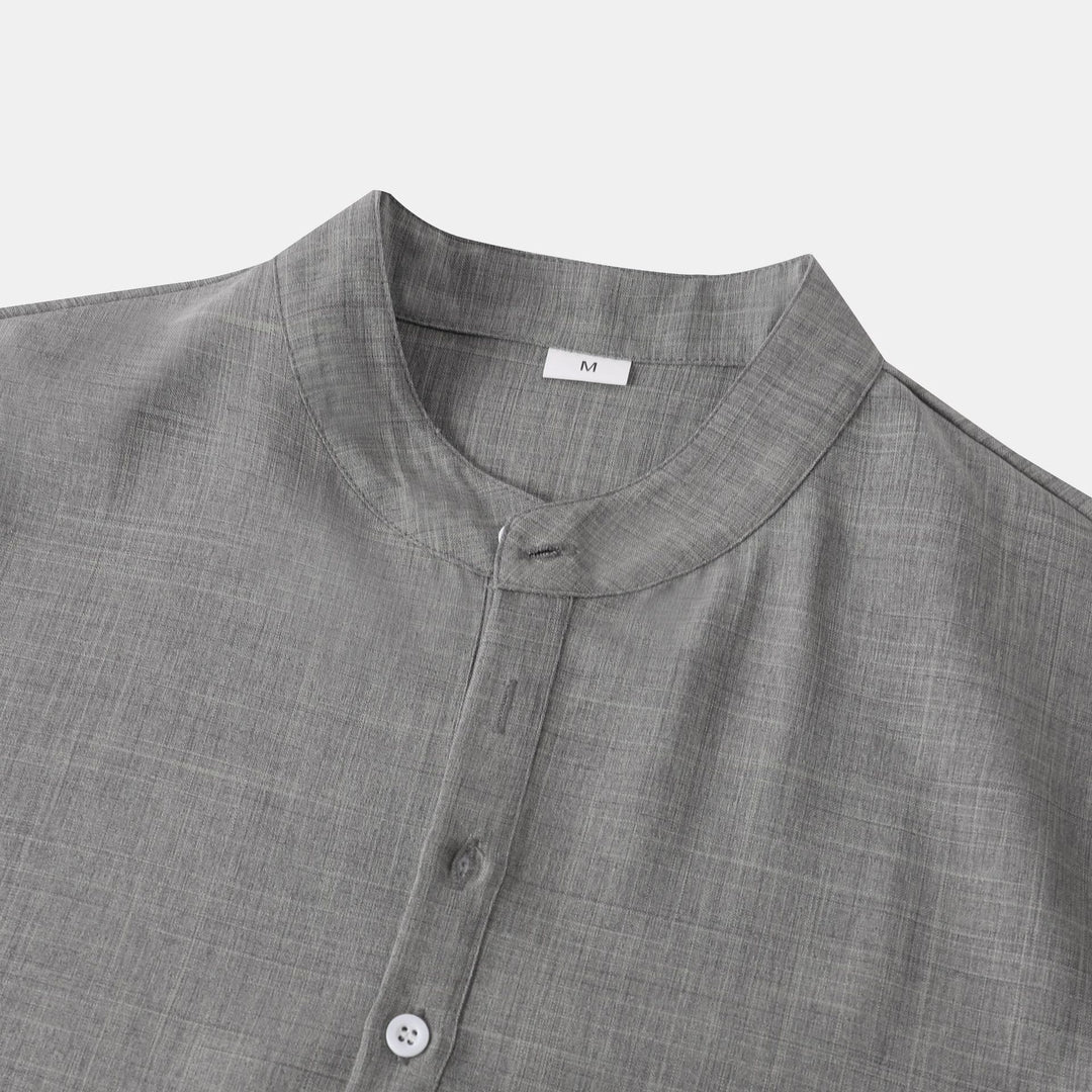 Herren Kurzarmhemd mit modernem Henley-Ausschnitt und entspannter Passform EB