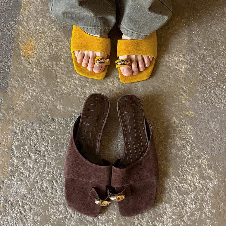 Damen Komfortable und elegante Clogs mit modischem Riemchen EB