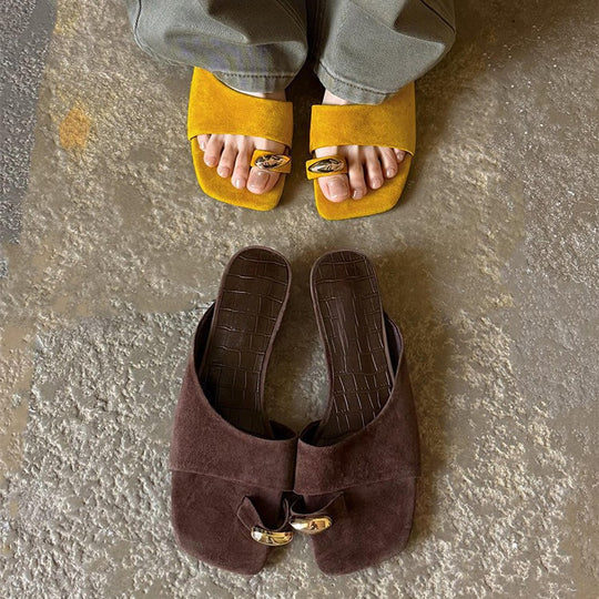 Damen Komfortable und elegante Clogs mit modischem Riemchen EB