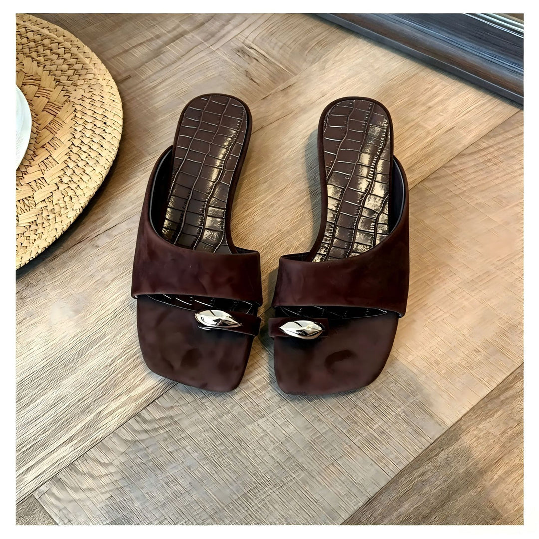 Damen Elegante Mules mit luxuriösem Schnallen-Detail EB