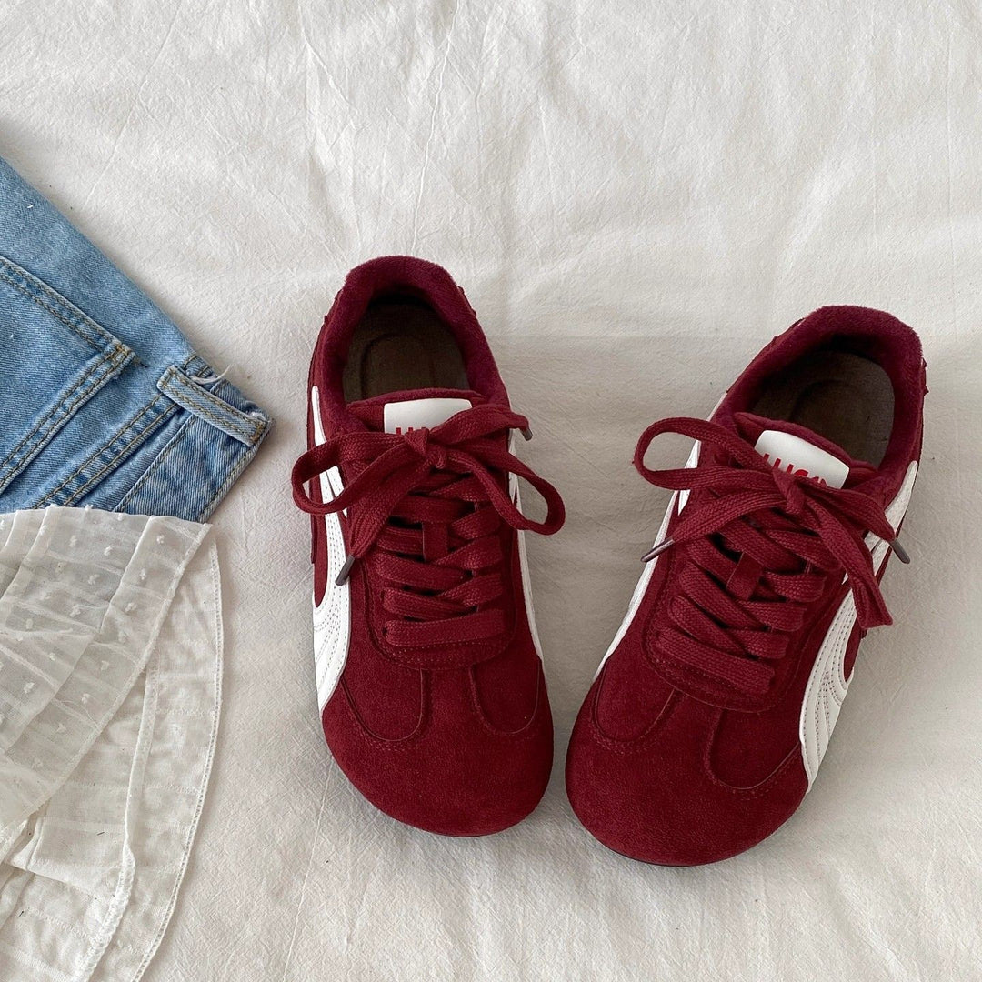 Damen Sportliche Sneaker mit Veloursleder-Obermaterial und gepolsterter Innensohle EB