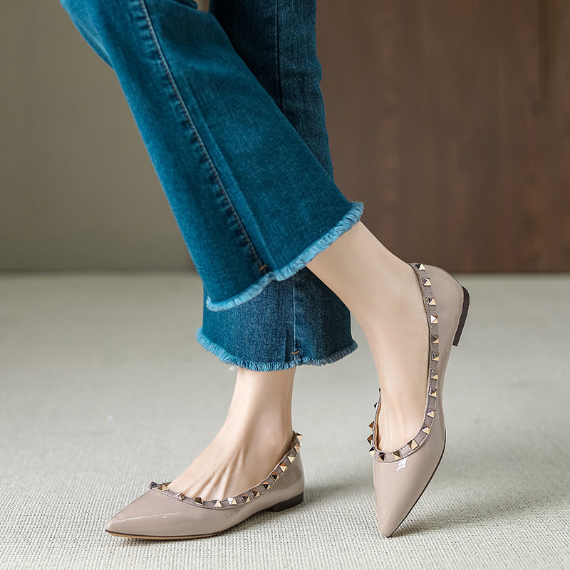 Damen Elegante Ballerinas mit modischen Nietenverzierungen EB