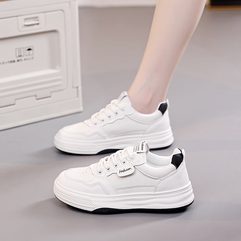Damen Sportliche Sneaker mit gepolstertem Fußbett und rutschfester Sohle EB