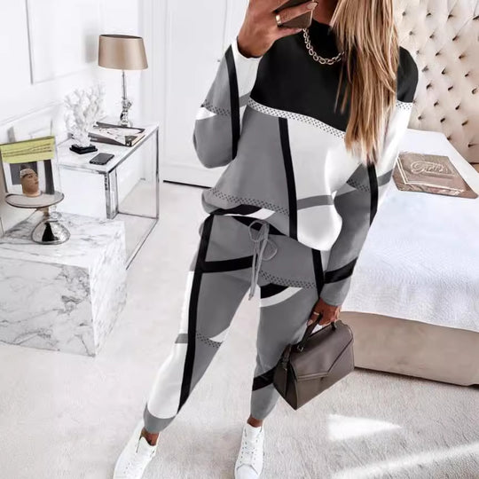 Damen nan gemustertes Freizeit-Set aus Sweatshirt und Jogginghose EB