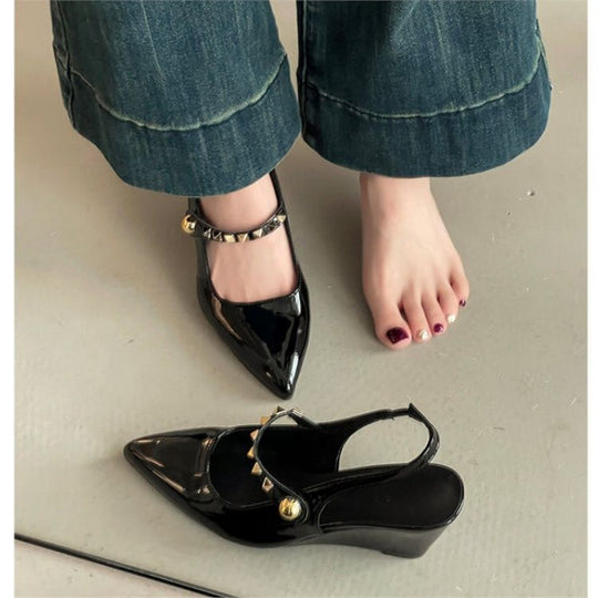 Damen Slingback-Pumps mit dekorativen Metallakzenten EB