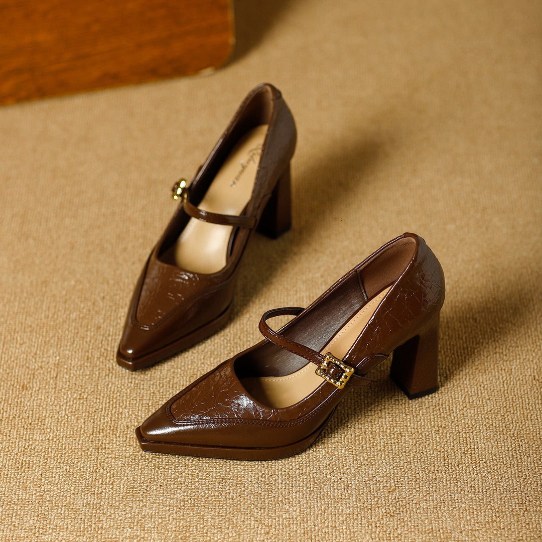 Damen Stilettos mit dekorativem Riemen EB