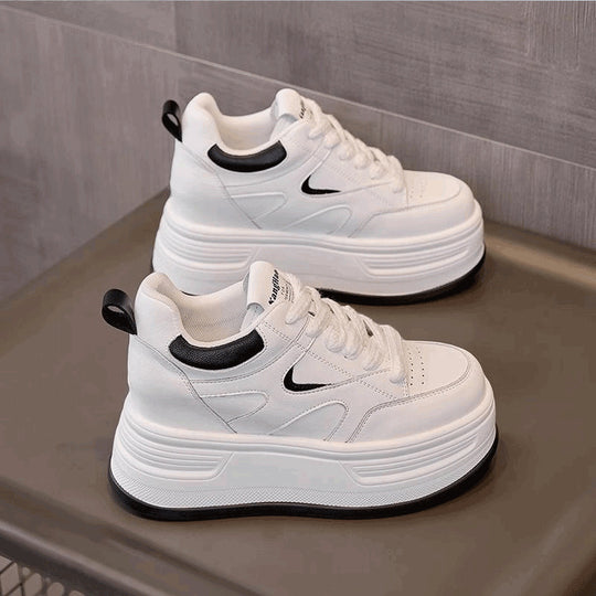 Damen Plateau Sneakers mit sportlichem Design und dämpfender Sohle EB